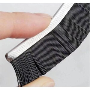 Crevice Gap Brush